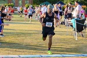 Download race photo <a href='Large/img_1534.jpg' class='lightbox-download'>here</a>