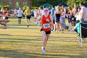 Download race photo <a href='Large/img_1538.jpg' class='lightbox-download'>here</a>