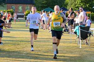 Download race photo <a href='Large/img_1540.jpg' class='lightbox-download'>here</a>