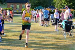 Download race photo <a href='Large/img_1585.jpg' class='lightbox-download'>here</a>