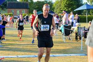 Download race photo <a href='Large/img_1593.jpg' class='lightbox-download'>here</a>