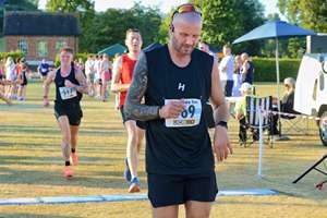 Download race photo <a href='Large/img_1594.jpg' class='lightbox-download'>here</a>