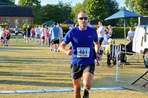 Download race photo <a href='Large/img_1597.jpg' class='lightbox-download'>here</a>
