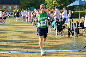 Download race photo <a href='Large/img_1598.jpg' class='lightbox-download'>here</a>