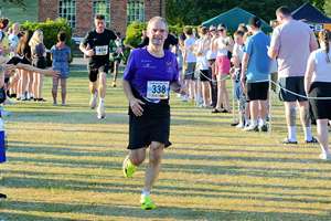 Download race photo <a href='Large/img_1661.jpg' class='lightbox-download'>here</a>