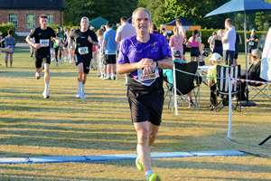 Download race photo <a href='Large/img_1663.jpg' class='lightbox-download'>here</a>