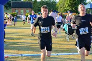 Download race photo <a href='Large/img_1666.jpg' class='lightbox-download'>here</a>