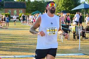 Download race photo <a href='Large/img_1673.jpg' class='lightbox-download'>here</a>