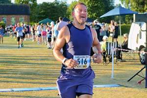 Download race photo <a href='Large/img_1678.jpg' class='lightbox-download'>here</a>