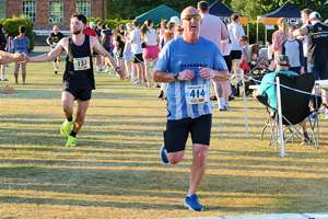 Download race photo <a href='Large/img_1680.jpg' class='lightbox-download'>here</a>