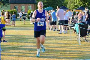 Download race photo <a href='Large/img_1687.jpg' class='lightbox-download'>here</a>