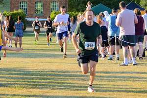 Download race photo <a href='Large/img_1689.jpg' class='lightbox-download'>here</a>