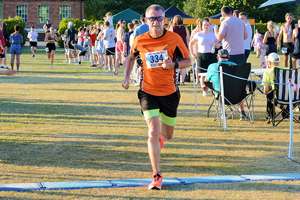 Download race photo <a href='Large/img_1708.jpg' class='lightbox-download'>here</a>
