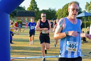 Download race photo <a href='Large/img_1724.jpg' class='lightbox-download'>here</a>