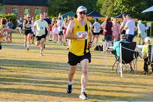 Download race photo <a href='Large/img_1746.jpg' class='lightbox-download'>here</a>