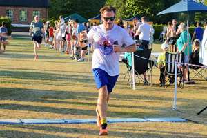 Download race photo <a href='Large/img_1753.jpg' class='lightbox-download'>here</a>