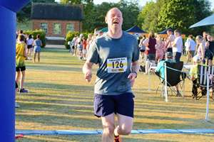 Download race photo <a href='Large/img_1756.jpg' class='lightbox-download'>here</a>