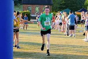 Download race photo <a href='Large/img_1757.jpg' class='lightbox-download'>here</a>