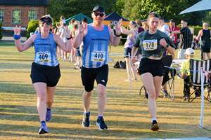 Download race photo <a href='Large/img_1768.jpg' class='lightbox-download'>here</a>