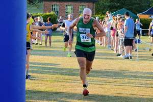 Download race photo <a href='Large/img_1780.jpg' class='lightbox-download'>here</a>