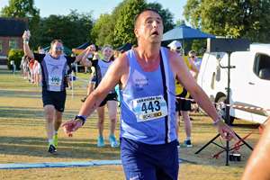Download race photo <a href='Large/img_1784.jpg' class='lightbox-download'>here</a>