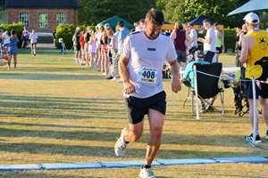Download race photo <a href='Large/img_1803.jpg' class='lightbox-download'>here</a>