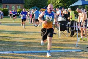 Download race photo <a href='Large/img_1822.jpg' class='lightbox-download'>here</a>