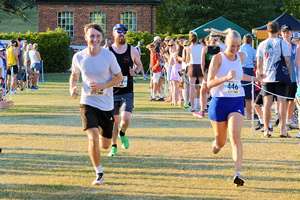 Download race photo <a href='Large/img_1832.jpg' class='lightbox-download'>here</a>