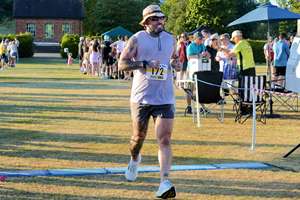 Download race photo <a href='Large/img_1845.jpg' class='lightbox-download'>here</a>