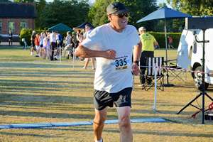 Download race photo <a href='Large/img_1886.jpg' class='lightbox-download'>here</a>