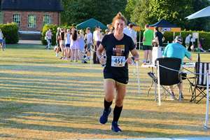 Download race photo <a href='Large/img_1887.jpg' class='lightbox-download'>here</a>