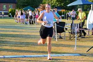 Download race photo <a href='Large/img_1889.jpg' class='lightbox-download'>here</a>