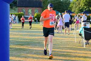 Download race photo <a href='Large/img_1921.jpg' class='lightbox-download'>here</a>