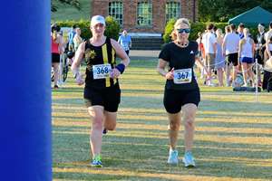 Download race photo <a href='Large/img_1931.jpg' class='lightbox-download'>here</a>