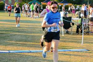 Download race photo <a href='Large/img_1972.jpg' class='lightbox-download'>here</a>