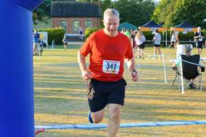 Download race photo <a href='Large/img_1990.jpg' class='lightbox-download'>here</a>