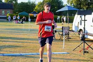 Download race photo <a href='Large/img_2019.jpg' class='lightbox-download'>here</a>