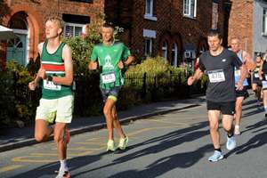 Download race photo <a href='Large/img_0037.jpg' class='lightbox-download'>here</a>