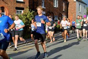 Download race photo <a href='Large/img_0163.jpg' class='lightbox-download'>here</a>