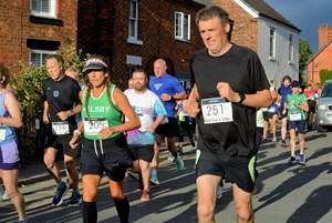 Download race photo <a href='Large/img_0176.jpg' class='lightbox-download'>here</a>