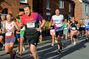 Download race photo <a href='Large/img_0200.jpg' class='lightbox-download'>here</a>