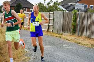Download race photo <a href='Large/img_0441.jpg' class='lightbox-download'>here</a>