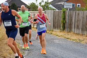 Download race photo <a href='Large/img_0555.jpg' class='lightbox-download'>here</a>