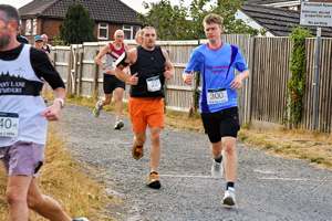 Download race photo <a href='Large/img_0621.jpg' class='lightbox-download'>here</a>