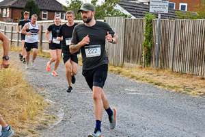 Download race photo <a href='Large/img_0702.jpg' class='lightbox-download'>here</a>
