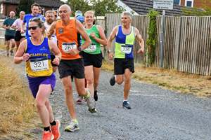 Download race photo <a href='Large/img_0724.jpg' class='lightbox-download'>here</a>