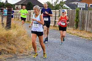 Download race photo <a href='Large/img_0970.jpg' class='lightbox-download'>here</a>