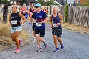 Download race photo <a href='Large/img_1016.jpg' class='lightbox-download'>here</a>