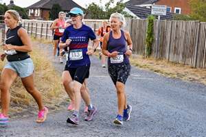 Download race photo <a href='Large/img_1017.jpg' class='lightbox-download'>here</a>