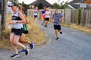 Download race photo <a href='Large/img_1045.jpg' class='lightbox-download'>here</a>